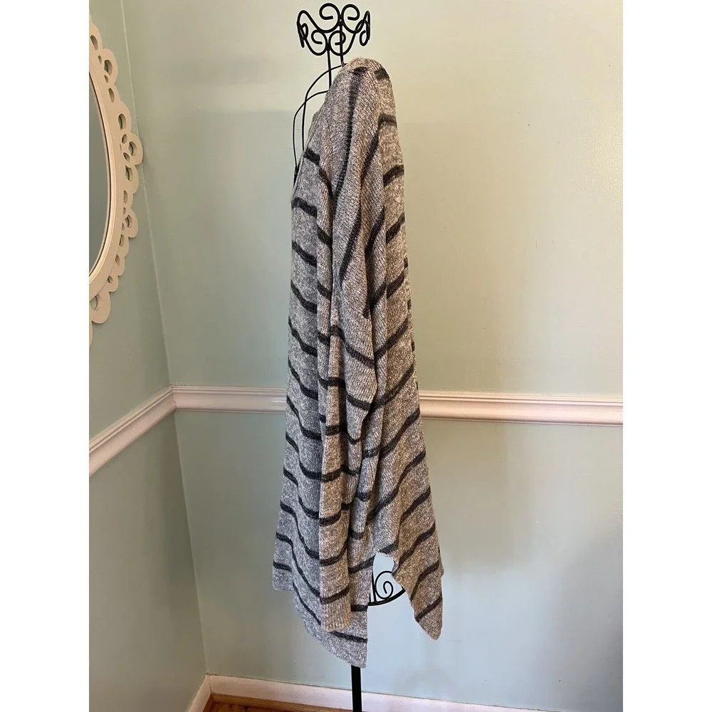 Free People Gray Black Striped Oversized Pullover Knit Slouchy Sweater $108 Sz M